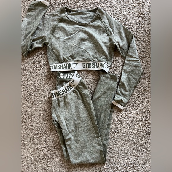 GYMSHARK O.G. FLEX SET KHAKI GREEN SIZE MEDIUM - Picture 2 of 12